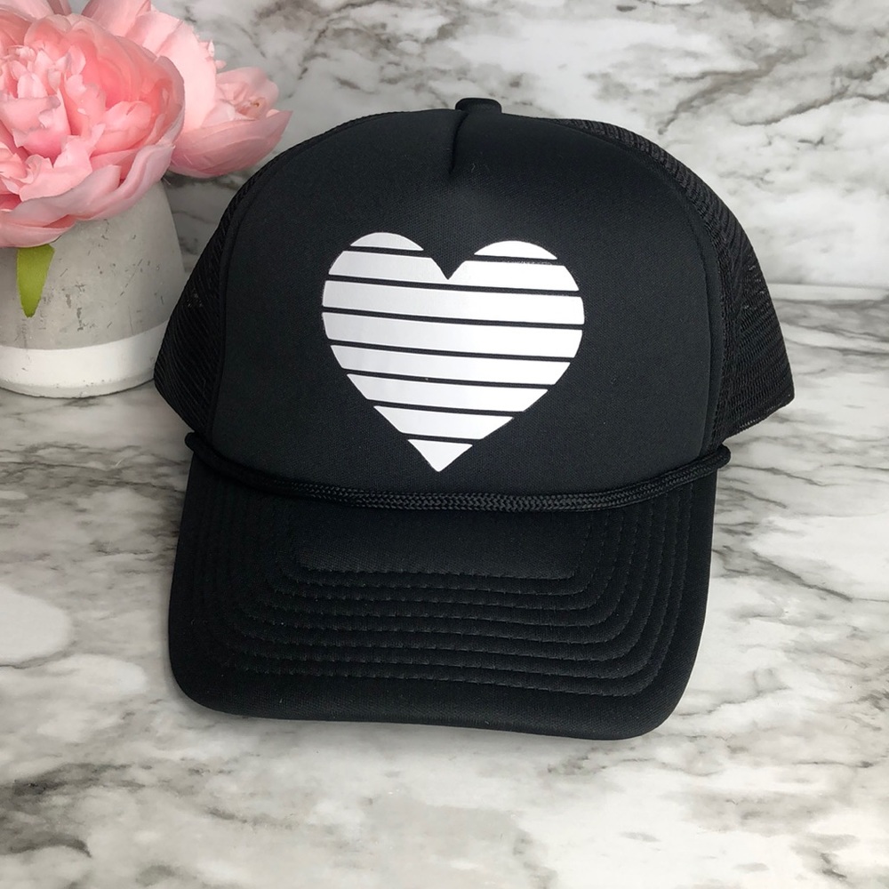 Ariebdesigns trucker hat